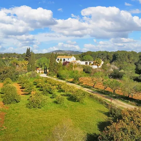 Seaside Serenity: 3-bedroom With Pool In San Pedro De Ribas Apartment